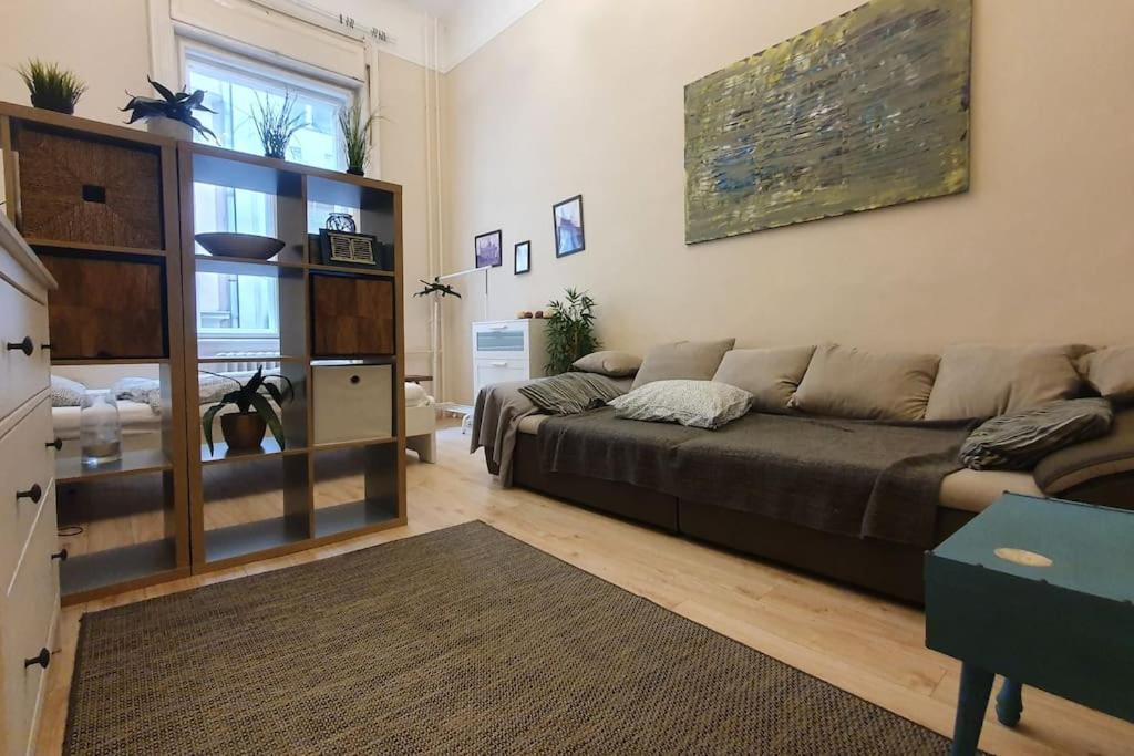 Wesseleny Apartment Near Synagogue With Ac After Renovation Budapeste Exterior foto